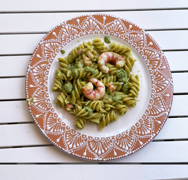 Pasta with Rocket Pesto and Red Shrimp