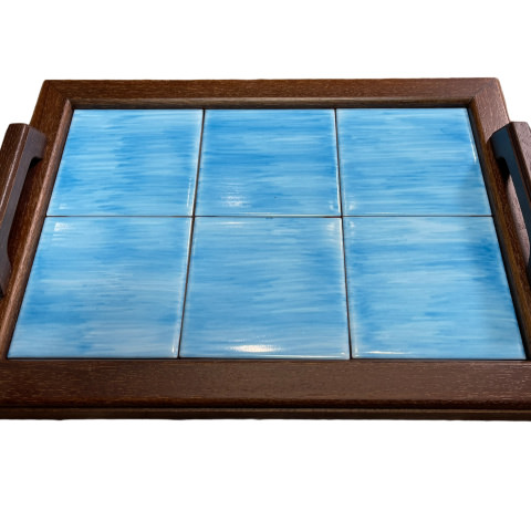 Kleines Tablett aus Holz und Fliesen - 'Pinselstrich' Celeste Cielo di Amalfi